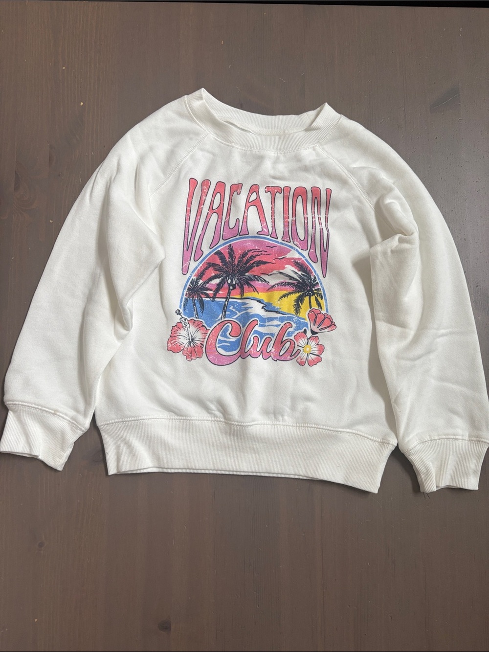 art class White 'Vacation Club' Graphic Sweatshirt Size Small (6/7)
